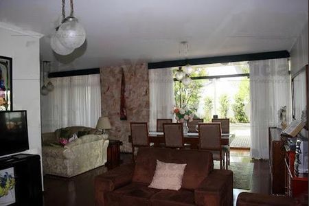 Casa à venda com 3 quartos, 360m² em Vila Osasco, Osasco