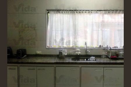 Casa à venda com 3 quartos, 200m² em City Bussocaba, Osasco