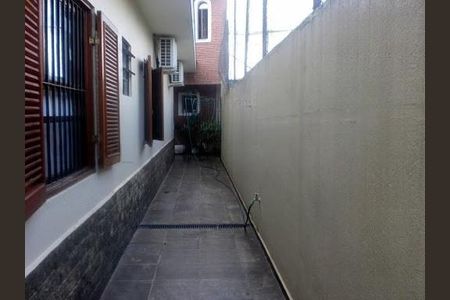 Casa à venda com 3 quartos, 200m² em City Bussocaba, Osasco