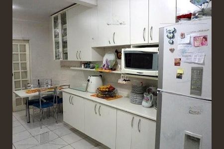 Casa à venda com 229m², 3 quartos e 2 vagas