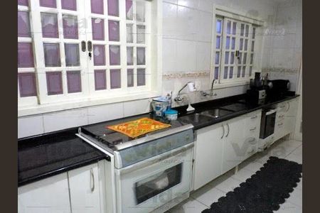 Casa à venda com 229m², 3 quartos e 2 vagas