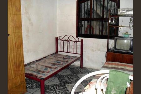 Casa à venda com 6 quartos, 200m² em Quitaúna, Osasco