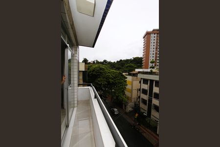 Apartamento à venda com 110m², 3 quartos e 2 vagasVaranda