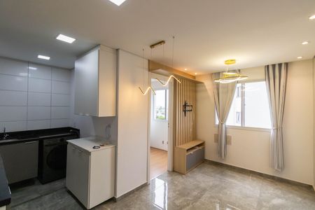 Sala/Cozinha/Área de Serviço  de apartamento para alugar com 2 quartos, 37m² em São Miguel, São Paulo