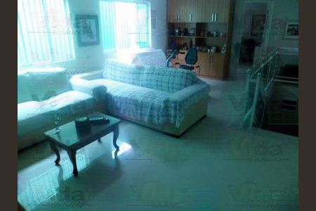 Casa à venda com 3 quartos, 130m² em Quitaúna, Osasco