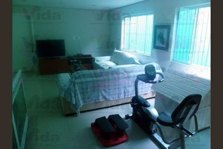 Casa à venda com 3 quartos, 130m² em Quitaúna, Osasco