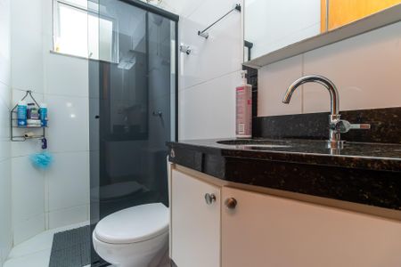 Apartamento à venda com 90m², 2 quartos e sem vaga Apartamento à venda com 90m², 2 quartos e sem vagaBanheiro