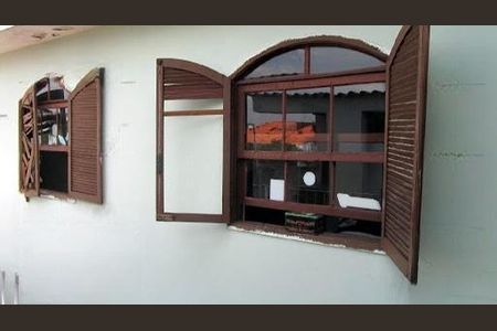 Casa à venda com 160m², 3 quartos e 3 vagas