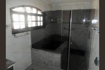 Casa à venda com 4 quartos, 350m² em Quitaúna, Osasco
