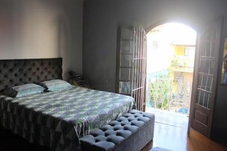 Casa à venda com 3 quartos, 400m² em Jardim das Flores, Osasco