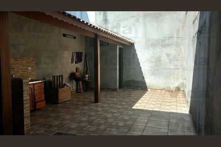 Casa à venda com 3 quartos, 210m² em Quitaúna, Osasco