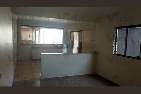 Casa à venda com 3 quartos, 210m² em Quitaúna, Osasco