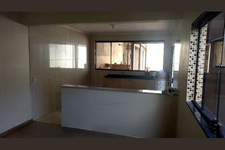 Casa à venda com 3 quartos, 210m² em Quitaúna, Osasco