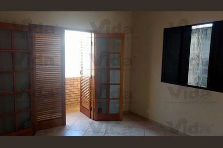 Casa à venda com 3 quartos, 210m² em Quitaúna, Osasco