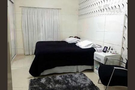 Casa à venda com 210m², 3 quartos e 5 vagas