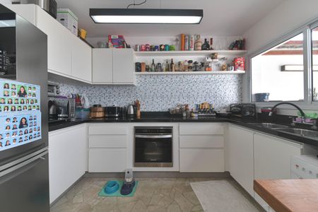 Casa para alugar com 150m², 3 quartos e 2 vagasCozinha