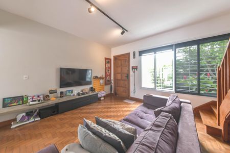 Casa para alugar com 150m², 3 quartos e 2 vagasSala