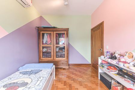 Casa para alugar com 150m², 3 quartos e 2 vagasQuarto 1