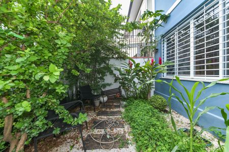 Casa para alugar com 150m², 3 quartos e 2 vagasQuintal - Jardim