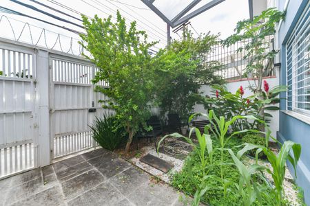 Casa para alugar com 150m², 3 quartos e 2 vagasQuintal - Jardim