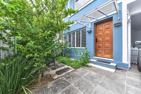 Casa para alugar com 150m², 3 quartos e 2 vagasQuintal - Jardim