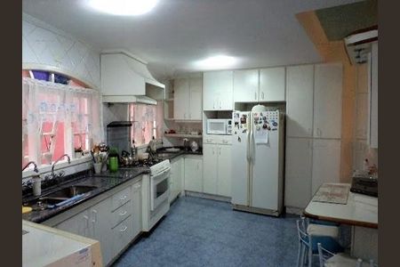 Casa à venda com 4 quartos, 330m² em Vila Campesina, Osasco