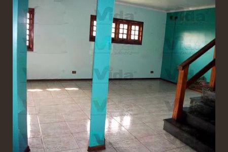 Casa à venda com 3 quartos, 240m² em Pestana, Osasco