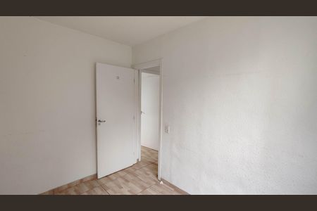 Quarto 2 de apartamento para alugar com 2 quartos, 39m² em Vila Popular, Ferraz de Vasconcelos