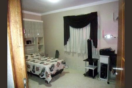 Casa à venda com 3 quartos, 135m² em Padroeira, Osasco