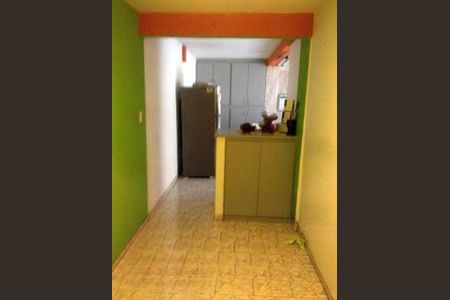 Casa à venda com 2 quartos, 176m² em Metalúrgicos, Osasco