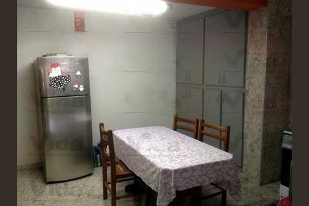 Casa à venda com 2 quartos, 176m² em Metalúrgicos, Osasco