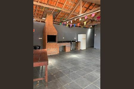 Casa à venda com 4 quartos, 90m² em Padroeira, Osasco