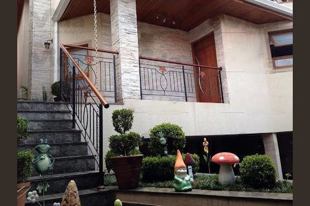 Casa à venda com 4 quartos, 323m² em City Bussocaba, Osasco