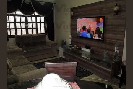 Casa à venda com 3 quartos, 155m² em Km 18, Osasco