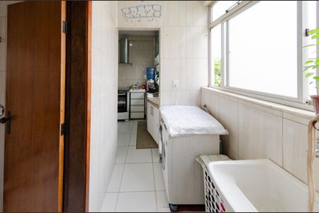 Apartamento à venda com 110m², 3 quartos e 2 vagas Apartamento à venda com 110m², 3 quartos e 2 vagasÁrea de serviço