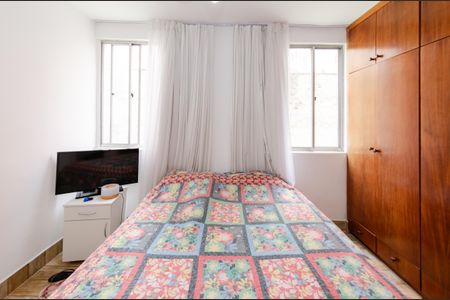Apartamento à venda com 110m², 3 quartos e 2 vagas Apartamento à venda com 110m², 3 quartos e 2 vagasSuíte