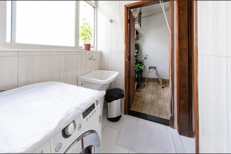 Apartamento à venda com 110m², 3 quartos e 2 vagas Apartamento à venda com 110m², 3 quartos e 2 vagasÁrea de serviço