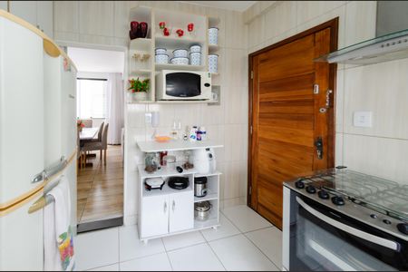 Apartamento à venda com 110m², 3 quartos e 2 vagas Apartamento à venda com 110m², 3 quartos e 2 vagasCozinha
