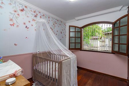 Casa à venda com 385m², 4 quartos e 8 vagas Casa à venda com 385m², 4 quartos e 8 vagasQuarto 3