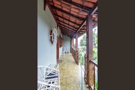 Casa à venda com 385m², 4 quartos e 8 vagas Casa à venda com 385m², 4 quartos e 8 vagasVaranda da Sala 1