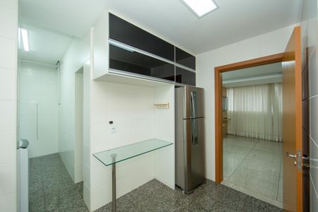 Apartamento à venda com 97m², 3 quartos e 2 vagas Apartamento à venda com 97m², 3 quartos e 2 vagasCOZINHA