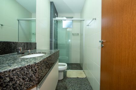 Apartamento à venda com 97m², 3 quartos e 2 vagas Apartamento à venda com 97m², 3 quartos e 2 vagasBANHEIRO1