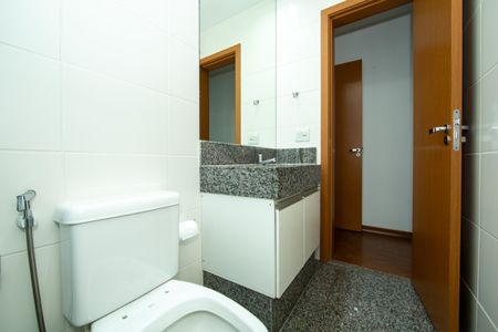Apartamento à venda com 97m², 3 quartos e 2 vagasBANHEIRO2