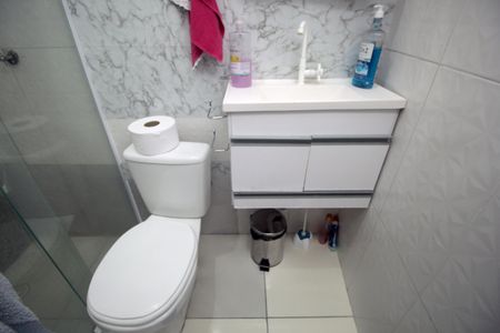 Casa à venda com 100m², 2 quartos e 1 vagaBanheiro da Suíte 1