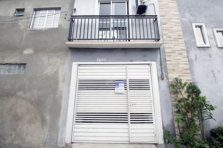 Casa à venda com 100m², 2 quartos e 1 vagaFachada