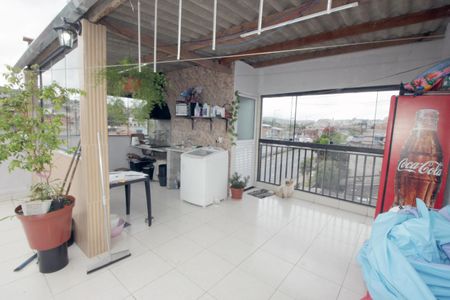 Casa à venda com 100m², 2 quartos e 1 vagaÁrea de Serviço