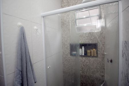 Casa à venda com 100m², 2 quartos e 1 vagaBanheiro da Suíte 1