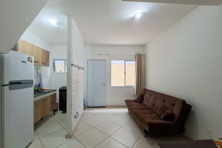 Cozinha/sala de casa de condomínio para alugar com 1 quarto, 44m² em Cidade Ocian, Praia Grande