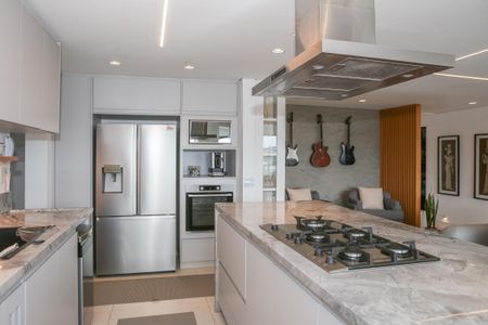 Apartamento para alugar com 150m², 2 quartos e 2 vagas Apartamento para alugar com 150m², 2 quartos e 2 vagasCozinha