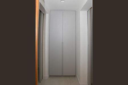 Apartamento para alugar com 150m², 2 quartos e 2 vagas Apartamento para alugar com 150m², 2 quartos e 2 vagasCorredor